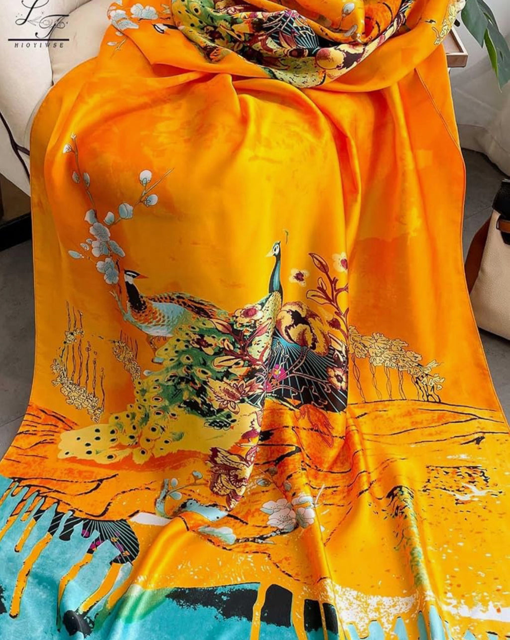 Safari lux hijab/scarf