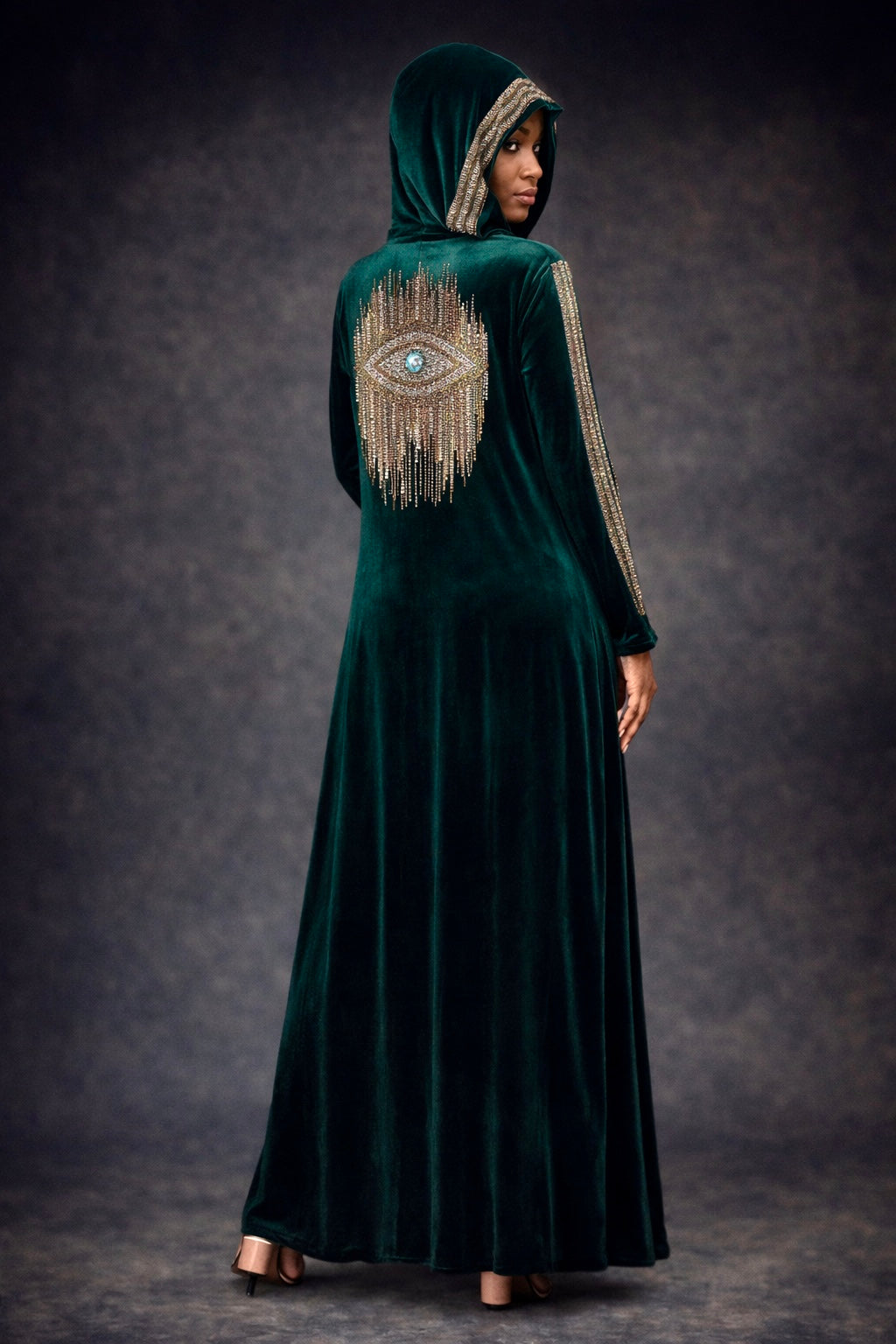 Hooded velvet Ramadan abaya with sequins (3 colors)