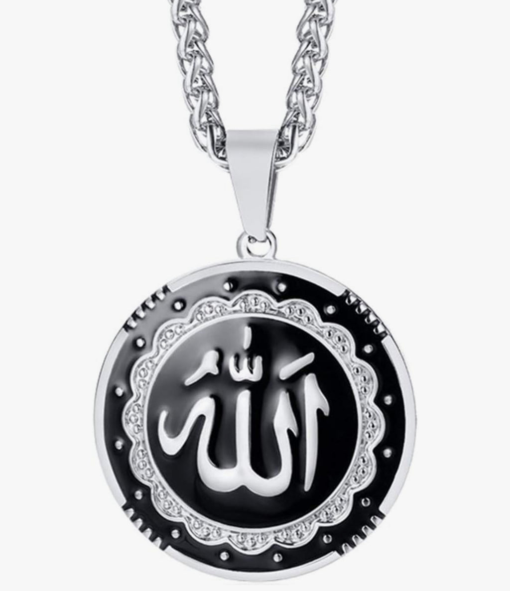 Islamic religious pendant